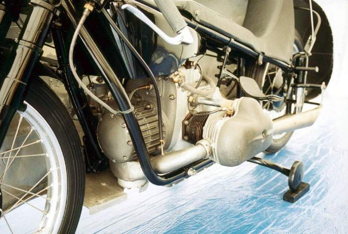Gros moteur en vue